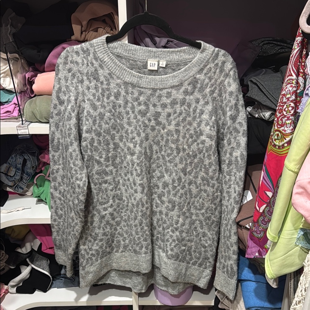 GAP Gray Leopard Print Sweater
